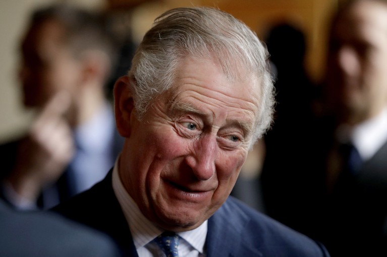 Setelah bayi Meghan Markle dan Pangeran Harry lahir, ini dia perubahan urutan pewaris takhta Kerajaan Inggris yang akan menggantikan Ratu Elizabeth II.