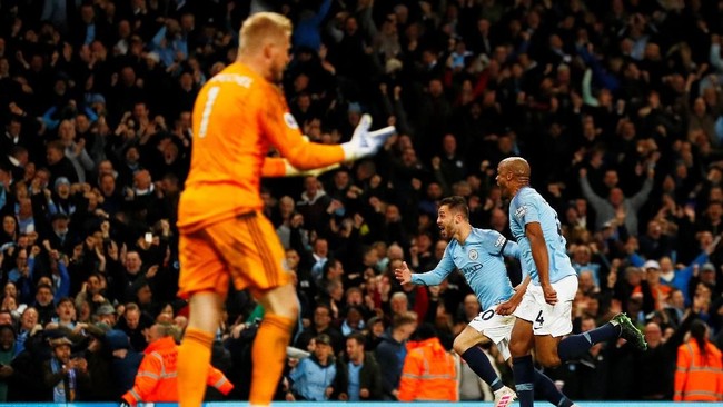 Manchester City kalahkan Leicester City 1-0 berkat gol tunggal Vincent Kompany pada lanjutan Liga Inggris di Stadion Etihad, Senin (6/5) waktu setempat.