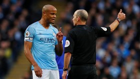 Gol Krusial Kompany dan Tanda Man City Juara Liga Inggris