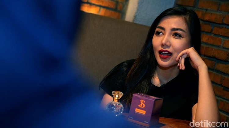 Setelah menikah, banyak perubahan hidup yang dirasakan Bella Shofie. Simak ceritanya yuk.