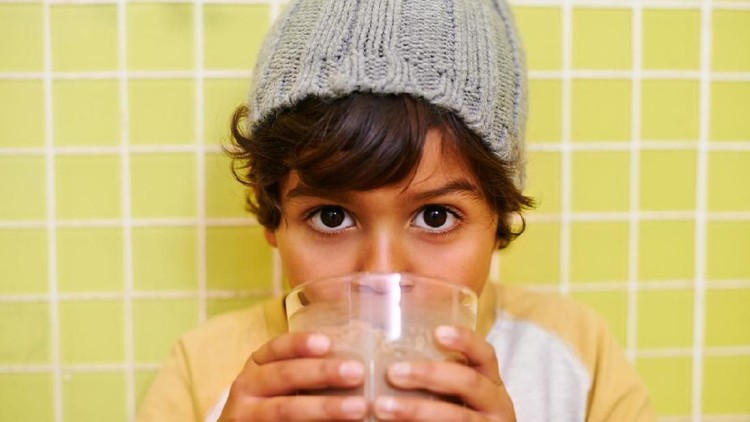 Buka puasa memang enak minum yang segar-segar. Termasuk bagi anak-anak, minuman dingin bisa jadi favorit saat buka puasa.