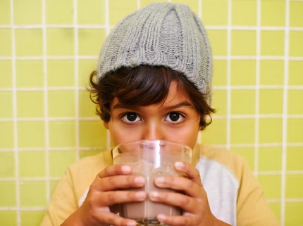 Anak Buka Puasa dengan Susu Plus Es Batu, Adakah Efeknya?