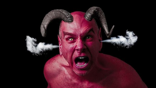 Tanpa Disadari, Ini 7 Sifat Setan yang Sering Ditiru Manusia