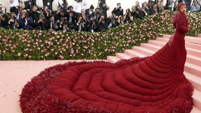 FOTO: Busana-busana Terbaik Met Gala 2019