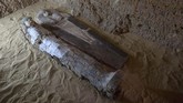 FOTO: Makam Kuno 45 Abad Ditemukan dekat Piramida Giza Makam kuno yang berusia 45 abad ditemukan di dekat piramida Giza di tenggara Mesir.