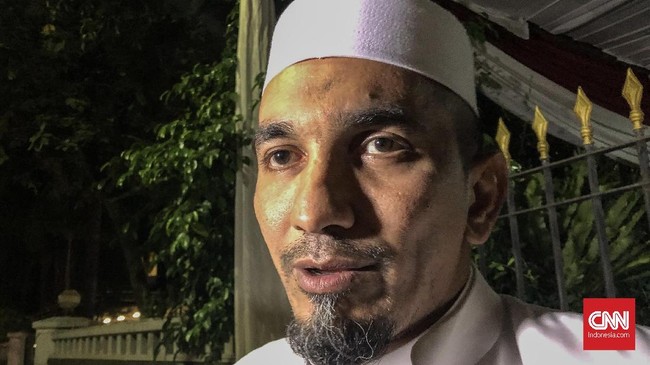 Tim penasihat hukum Sabri Lubis dkk menyatakan telah berada di Rutan Mabes Polri untuk mengurus bebasnya klien mereka karena masa penahanan telah habis.
