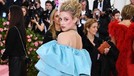 10 Artis dengan Kostum Terbaik di Ajang Met Gala 2019 Di Met Gala 2019 ada seleb yang hadir dengan penampilan terbaik hingga terburuk. Dilansir dari eonline, berikut ini deretan penampilan terbaik para seleb.