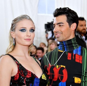 Penampilan Perdana Joe Jonas-Sophie Turner Usai Menikah
