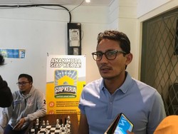 Soal Corona, Sandiaga: Dahulukan Masyarakat Ketimbang Ekonomi!