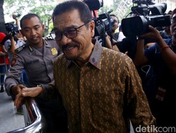 Senjakala Presiden Jokowi di Mata Orang Minang