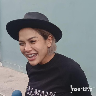 Pamer Foto Pasca Lahiran, Perut Nikita Mirzani Jadi Sorotan