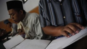 Ustaz Banting Setir Jadi Kuli Kala Corona, Berharap Bansos