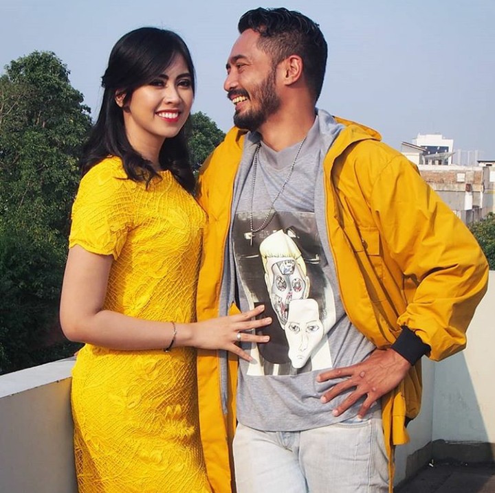 <p>Rupanya, Arfita seorang pramugari lho, Bun. (Foto: Instagram @yamacarlos7)  </p>