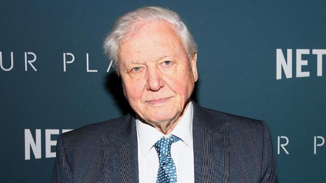 Hari ini tepat 93 tahun yang lalu Sir David Attenborough lahir ke dunia.