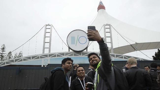 Google secara resmi memperkenalkan sistem operasi terbaru mereka yakni Android Q versi beta 2.