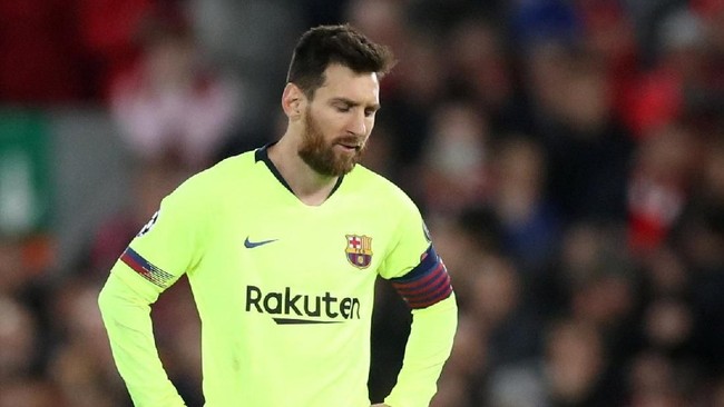 Lionel Messi terlibat keributan dengan sejumlah fan Barcelona usai Blaugrana disingkirkan Liverpool dari Liga Champions.