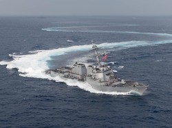 Kapal Perang AS Lintasi Selat Taiwan, China Berang!