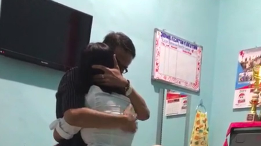 Pertemuan haru Vanessa Angel dan sang ayah, Doddy Sudrajat.