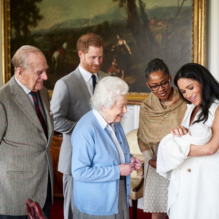 Britain's Prince Harry and Meghan, Duchess of Sussex are joined by her mother, Doria Ragland, as they show their new son, born on Monday and named as Archie Harrison Mountbatten-Windsor, to the Queen Elizabeth II and the Duke of Edinburgh at Windsor Castle, Britain May 8, 2019 in this image released on May 8, 2019.  Chris Allerton/Copyright SussexRoyal/Pool via REUTERS The photograph must not be digitally enhanced, manipulated or modified in any manner or form and must include all of the individuals in the photograph when published. NO COMMERCIAL OR BOOK SALES. NO SALES. NO RESALES. NO ARCHIVES. NOT FOR SALE FOR MARKETING OR ADVERTISING CAMPAIGNS. MANDATORY CREDIT .THIS IMAGE HAS BEEN SUPPLIED BY A THIRD PARTY. NO THIRD PARTY SALES. NOT FOR USE BY REUTERS THIRD PARTY DISTRIBUTORS. TEMPLATE OUT. NEWS EDITORIAL USE ONLY. NO COMMERCIAL USE. NO MERCHANDISING, ADVERTISING, SOUVENIRS, MEMORABILIA OR COLOURABLY SIMILAR. NOT FOR USE AFTER FRIDAY JUNE 7, 2019 WITHOUT PRIOR PERMISSION FROM KENSINGTON PALACE.