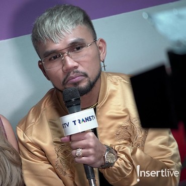 Selamat, Roy Ricardo dan Istri Dikaruniai Anak Pertama