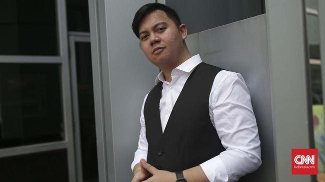 YouTuber Chandra Liow membagikan pengalaman pertamanya terlibat di film laga komedi garapan Ody C Harahap, 'Hit & Run' bersama Joe Taslim.