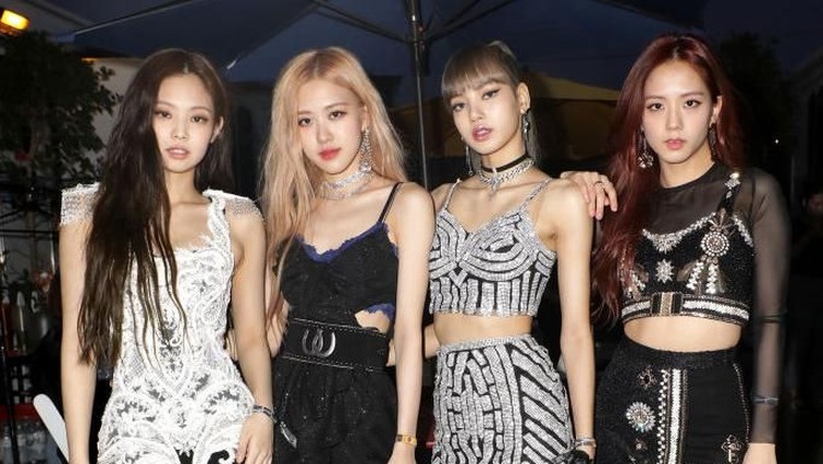 Ternyata member Blackpink yang terdiri dari Jisoo, Jennie, Rose, dan Lisa, punya rahasia membuat tubuh mereka ramping lho, Bunda. Bikin penasaran enggak sih?