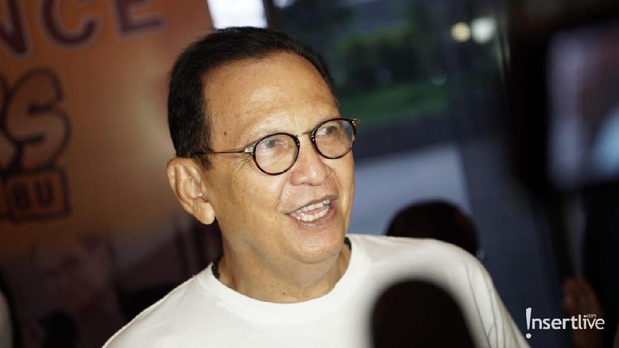 Roy Marten mengatakan bahwa ia tidak ingin terlalu mencampuri urusan sang anak.