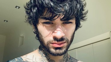 img-title Histeria Fans Zayn Malik Usai Tonton Video Musik