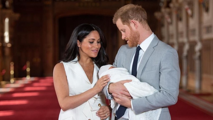 Keinginan Pangeran Harry agar Anak Punya Masa Kecil yang Bahagia