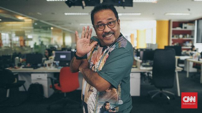 Meski saat ini menyetujui wacana pindah ibu kota ke luar Pulau Jawa, Rano Karno menyebut akan lebih 'murah' bila yang dipindah hanya pusat pemerintahan.