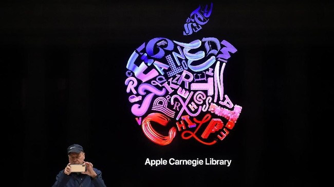 Spesifikasi dan Harga iPhone 11, Pro dan Pro Max Berikut spesifikasi lengkap dan harga iPhone 11, Pro dan Pro Max.