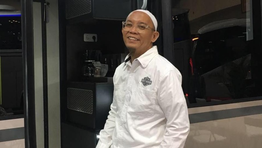 Mantap Hijrah, Jhody 'Super Bejo' Mampu Lewati Cobaan Terberat Mantap untuk berhijrah Jhody Super Bejo mampu melewati berbagai cobaan berat.