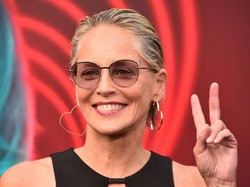 Sharon Stone Ngaku Ditipu usai Tampil Seksi di Basic Instinct