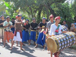 Mengenal Rumah Adat dan Seni Musik Suku Sasak yang Berasal dari Lombok
