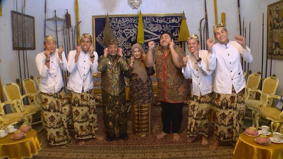 Serunya liburan Ivan Gunawan ke Cirebon bersama Brownis Jalan Jalan.