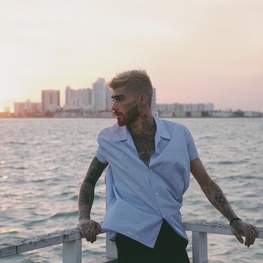 Lirik Lagu When Love's Around - Zayn Malik