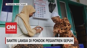 VIDEO: Santri Lansia di Magelang Antusia Belajar Agama Islam