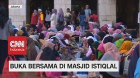 VIDEO: Bukber di Masjid Istiqlal Dihadiri 10.000 Jemaah