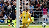 FOTO: Manchester City Tim Terhebat di Inggris Manchester City resmi jadi tim terhebat di Inggris musim ini. Simak foto perayaan gelar The Citizens di sini.