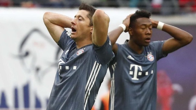 FOTO: VAR Batalkan Pesta Bayern Munchen