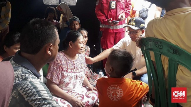 Lebih dari 3.500 warga Kampung Bandan, Kelurahan Ancol, Kecamatan Pademangan, Jakarta Utara mengungsi akibat kebakaran.