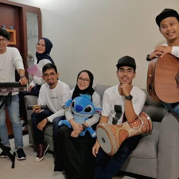 Lirik Lagu Al Barq Al Yamani - Sabyan feat. Adam Ali