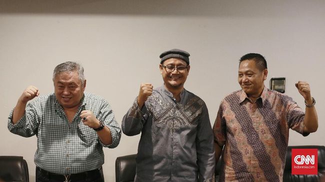 Kuasa hukum Edy Mulyadi menyatakan kliennya tak pernah menyebut Kalimantan atau suku tertentu dalam pernyataan 'jin buang anak' di ibu kota baru.