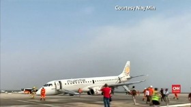 VIDEO: Roda Rusak, Pesawat Myanmar Mendarat Darurat