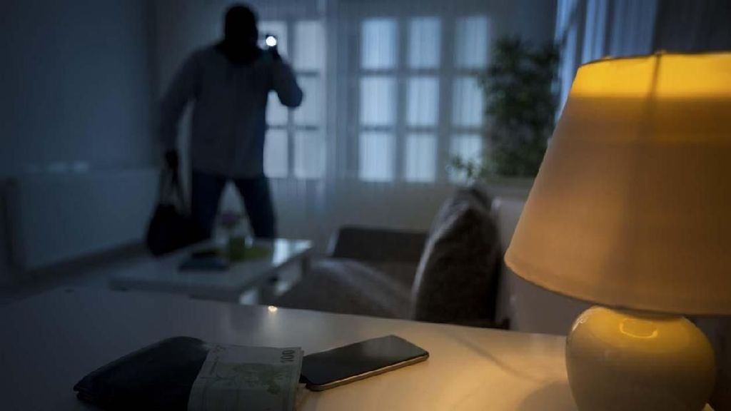 Kantor Gubernur Sulsel Dibobol Maling, Ruangan Diacak-acak