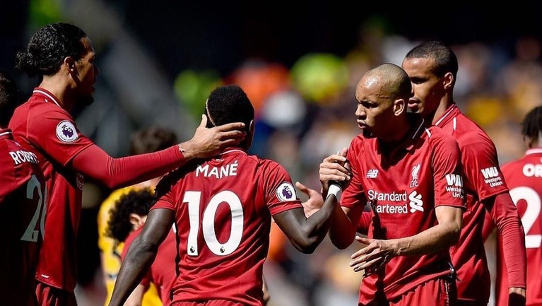 Berikut ini galeri foto para pemain Liverpool yang raih penghargaan meski gagal mengalahkan Manchester City dalam perebutan juara Liga Inggris 2018-2019.