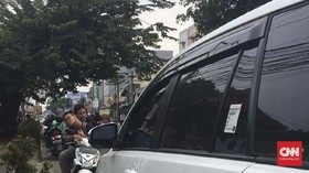 Gocek Pembobol Kaca Mobil: Jangan Tutup Kaca Mobil Penuh