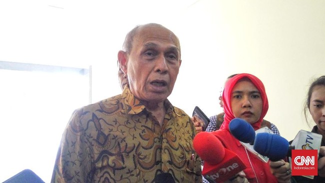 Polda Metro Jaya memperpanjang masa tahanan tersangka kasus dugaan kepemilikan senjata api ilegal Kivlan Zen hingga 40 hari ke depan.