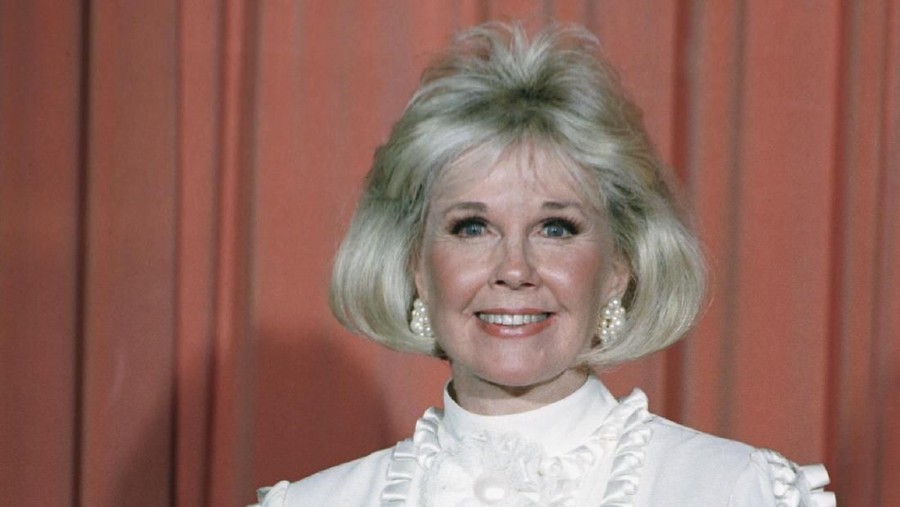 Aktris dan penyanyi Hollywood ternama Doris Day meninggal dunia di usia 97 tahun.