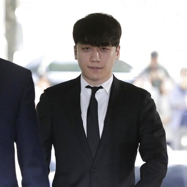 Tak Dipenjara, Seungri Masuk Wajib Militer?